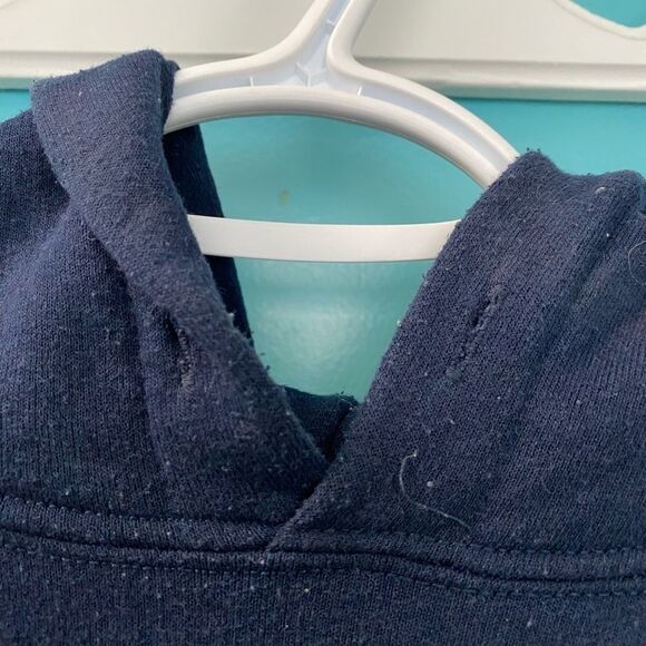 𝅺GRAPHIC Hoodie - Picture 2 of 4